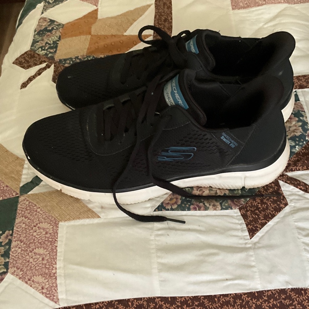 Skechers Men's Black and Blue Athletic Shoes